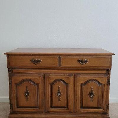 Lot 68: Vintage DEARBORN Maple Mid Century Modern Dresser 
