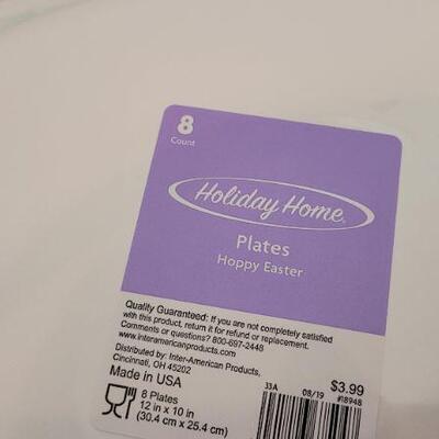 Lot 71: Assorted NEW EASTER Family Gathering Plates & Napkins