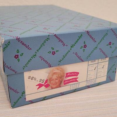Lot 72: Vintage New Stock MADAME ALEXANDER Doll - ITALY 24050