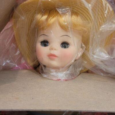Lot 73: Vintage New Stock MADAME ALEXANDER 14" Tall Doll - McGUFFEY ANNA 1526