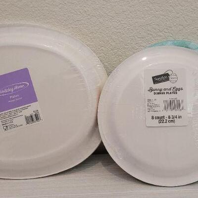 Lot 76: New EASTER Family Gathering Plates & Napkins