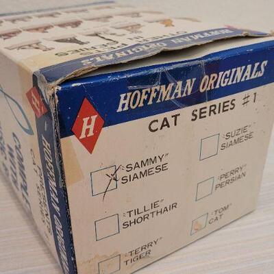 Lot 79: Vintage Sammy Siamese HOFFMAN ORIGINALS 