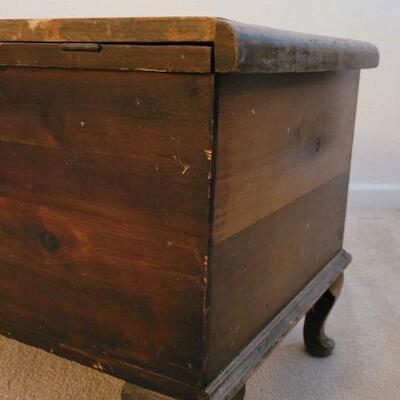 Lot 80: Vintage Wood Storage Trunk 