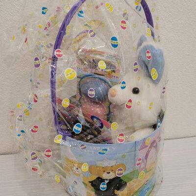 Lot 82: New EASTER BUILD A BEAR Children's Gift Basket 