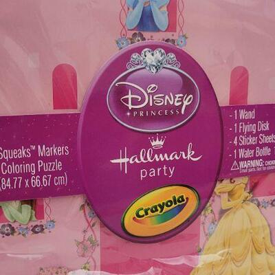 Lot 83: New DISNEY PRINCESS Crayola Hallmark Party Basket