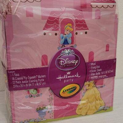 Lot 83: New DISNEY PRINCESS Crayola Hallmark Party Basket