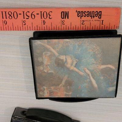 Lot 92: (4) New XENOX Small Assorted Art Kits