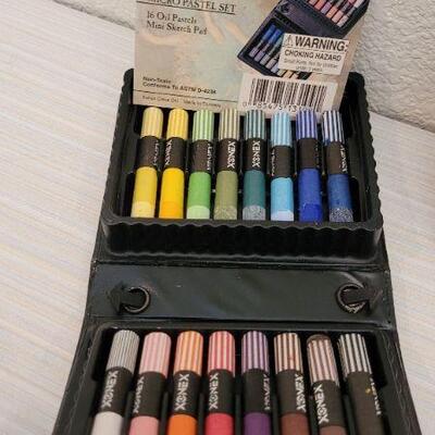 Lot 92: (4) New XENOX Small Assorted Art Kits