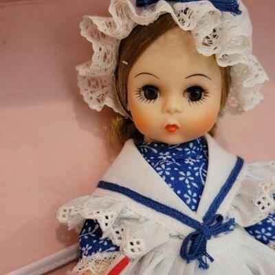 Lot 106: Vintage New Stock MADAME ALEXANDER Doll - UNITED STATES 559