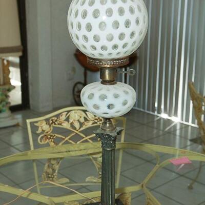 Vintage Fenton White Coin Dot Globe Table Lamp YD#022-0021