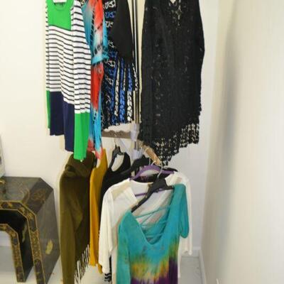LOT 160  LOT OF LADIES CLOTHING (DISPLAY RACK NOT INCLUDED)