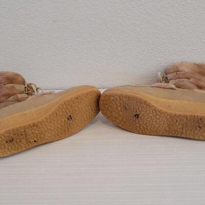 Lot 119: Vintage Quoddy Boots size 9