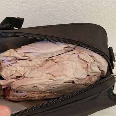 Lot 122: New Black Quilted Purse - Travel Bag