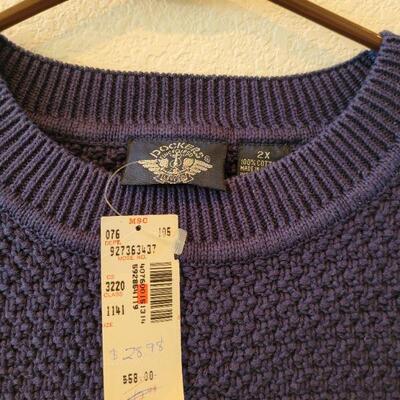 Lot 124: (2) Dockers Levi's Sweaters