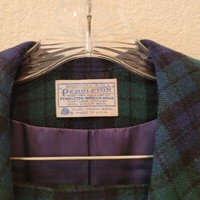 Lot 125: PENDLETON Blue & Green Plaid Skirt Suit size 20