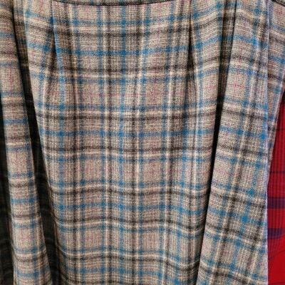 Lot 130: PENDLETON Skirt Lot size 24