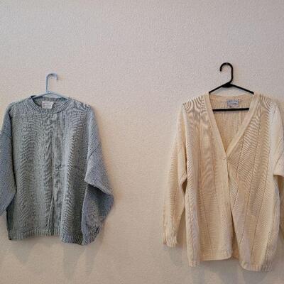 Lot 132: (2) PENDLETON Sweaters 