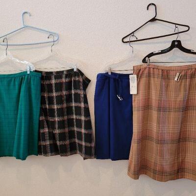 Lot 137: PENDLETON Wool Skirt Lot