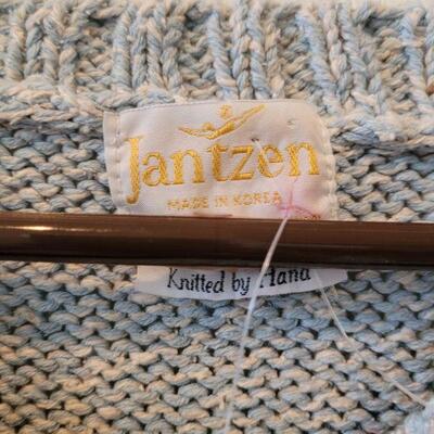 Lot 140: NEW/Old Stock Jantzen Sweater 