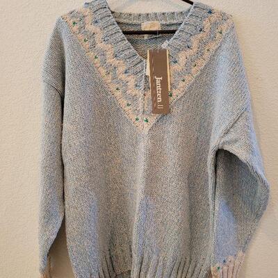 Lot 140: NEW/Old Stock Jantzen Sweater 