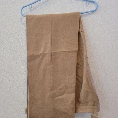 Lot 141: New Tan Wool Flat Front Pants