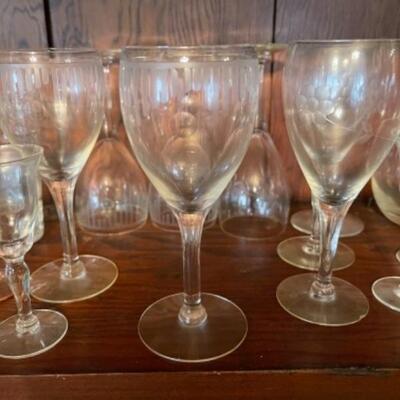 Lot 30DR. Assorted glassware, vintage and contemporary--$45