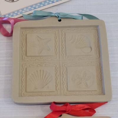 Lot 152: Brown Bag Cookie Art Shortbread Molds and Bag