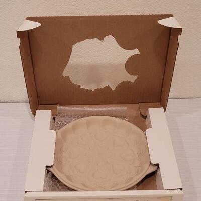 Lot 159: New Brown Bag Cookie Art Shortbread Scalloped Edge Pan