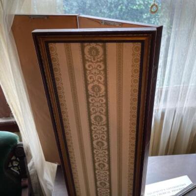 Lot 35DR. Decorative screen, wall hanging and framed art--$45