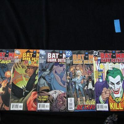 Batman: Dark Detective Lot containing 5 issues. (2005,DC)  9.0 VF/NM