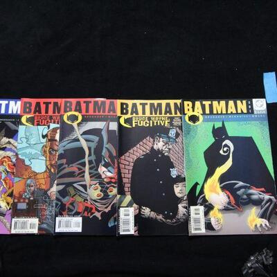 Batman Lot containing 5 issues. (2002,DC)  8.5 VF+