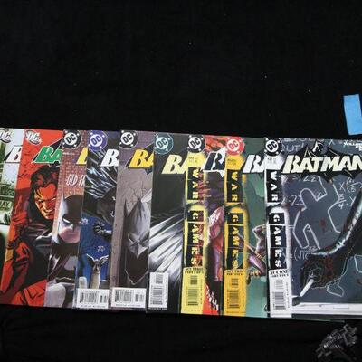 Batman Lot containing 9 issues. (2004,DC)  8.5 VF+