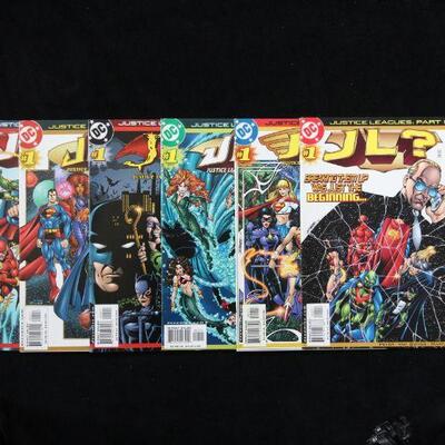 Justice Leagues Lot containing 6 issues. (2001,DC)  9.0 VF/NM
