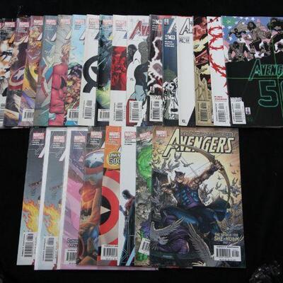Avengers Lot containing 25 issues. (1998,Marvel)  8.0 VF