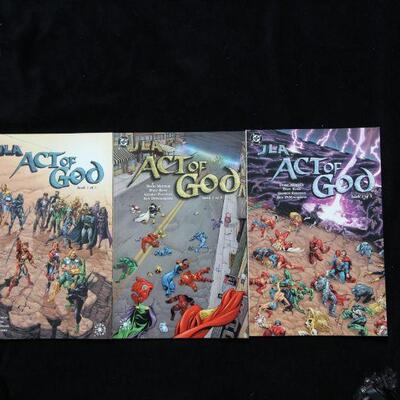 JLA: Act of God Lot containing 3 issues. (2000,DC)  9.0 VF/NM