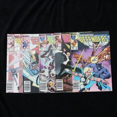 New Defenders Lot containing 5 issues. (1972,Marvel)  9.0 VF/NM