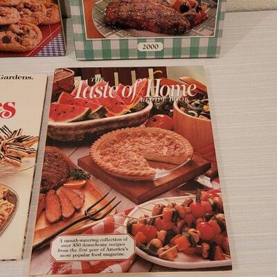 Lot 166: Cookbook Lot