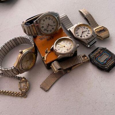 Group of wrist  watches 
