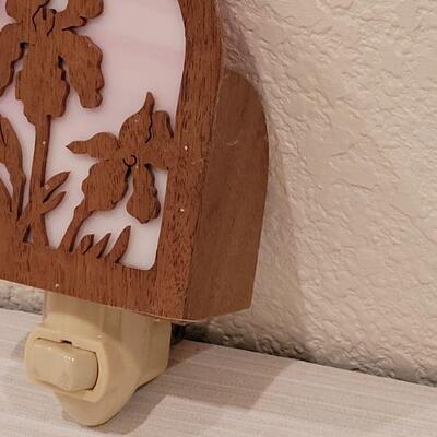 Lot 175: Wood Photo Frame and Wood and Marble Glass Night Light