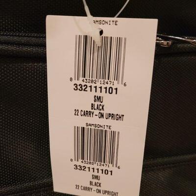 Lot 191: NEW Samsonite Carry On Luggage 