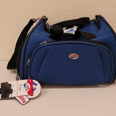 Lot 192: New American Tourist iLite Bag