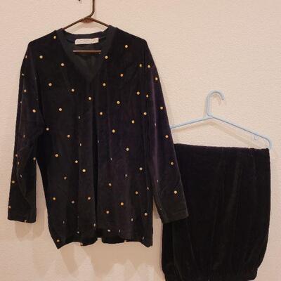 Lot 196: New Liz Claiborne Black Velour Top & Pants (polka dots are gold)