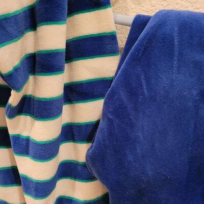 Lot 197: Liz Claiborne Blue Striped Velour Shirt and Pants