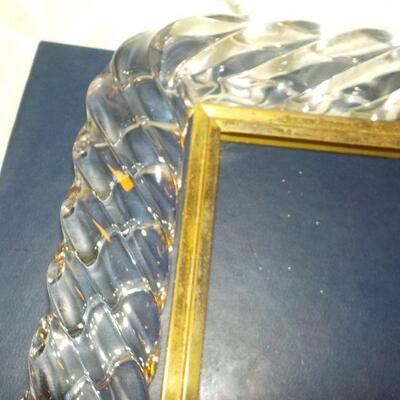" Vintage solid Twisted Glass Table top Make up and jewelry Plate",