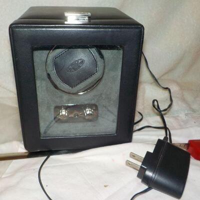 " Wolf Designs Wrist watch winder".