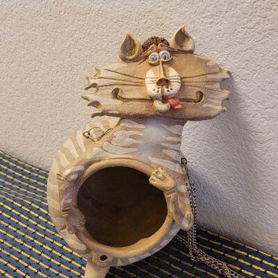 Lot 208: 12" Tall DESIGN IMPRESSIONS Patio Outdoor Art Cat Themed Bird Nest