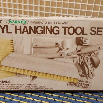 Lot 219: New Vintage Vinyl Hanging Tool Set 