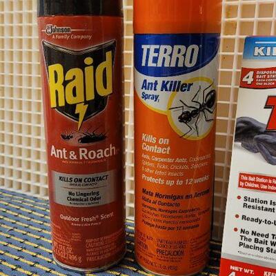 Lot 223: Assorted NEW Pest Control Tools