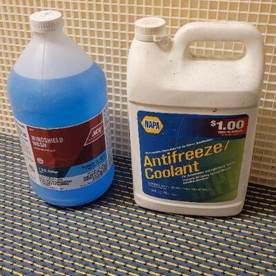 Lot 231: New NAPA ANTIFREEZE + ACE WINDSHIELD FLUID