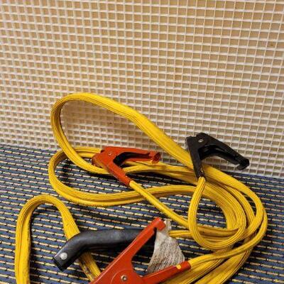 Lot 232: Yellow Heavy Gauge Angle Tip Jumped Cables 